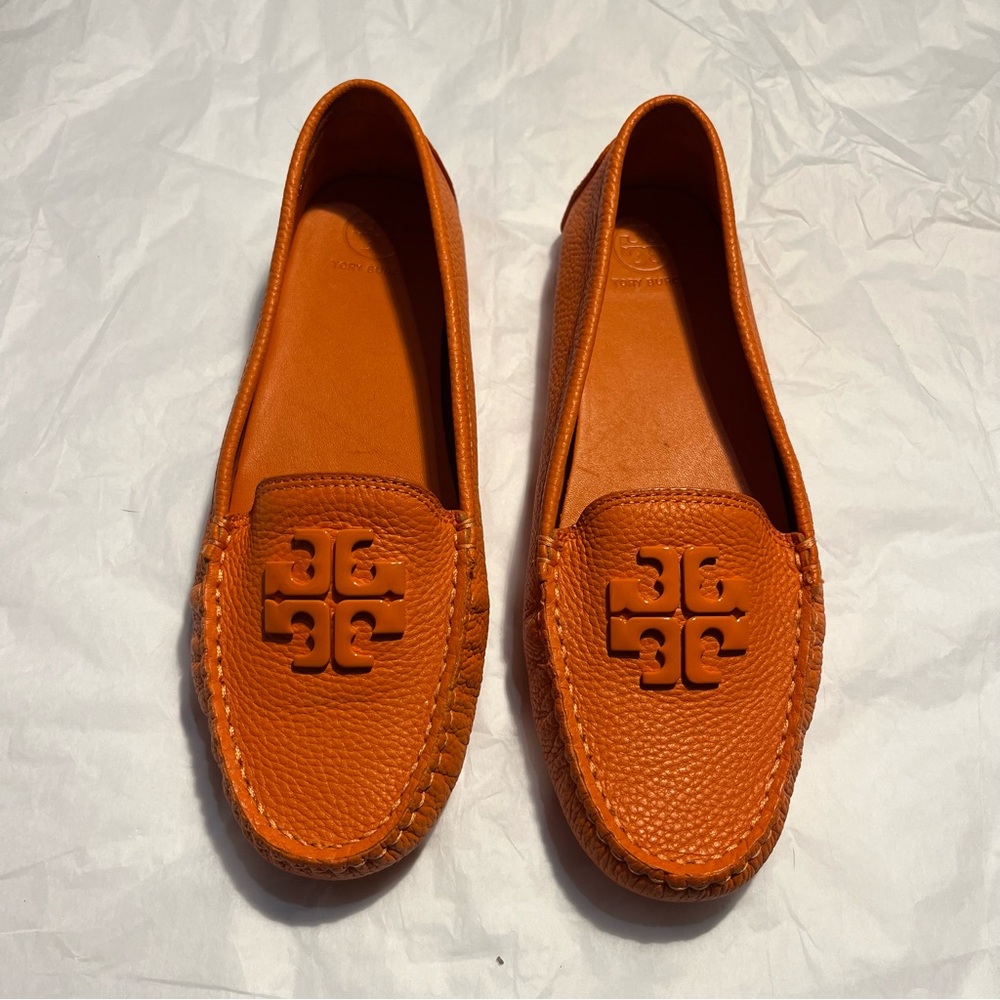 Tory Burch Orange Leather Driving Loafer 8.5
